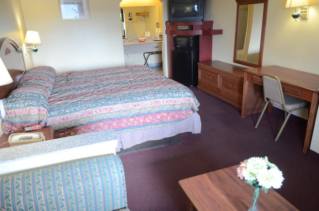 America'S Best Value Inn & Suites - Rosenberg/Houston Chambre photo